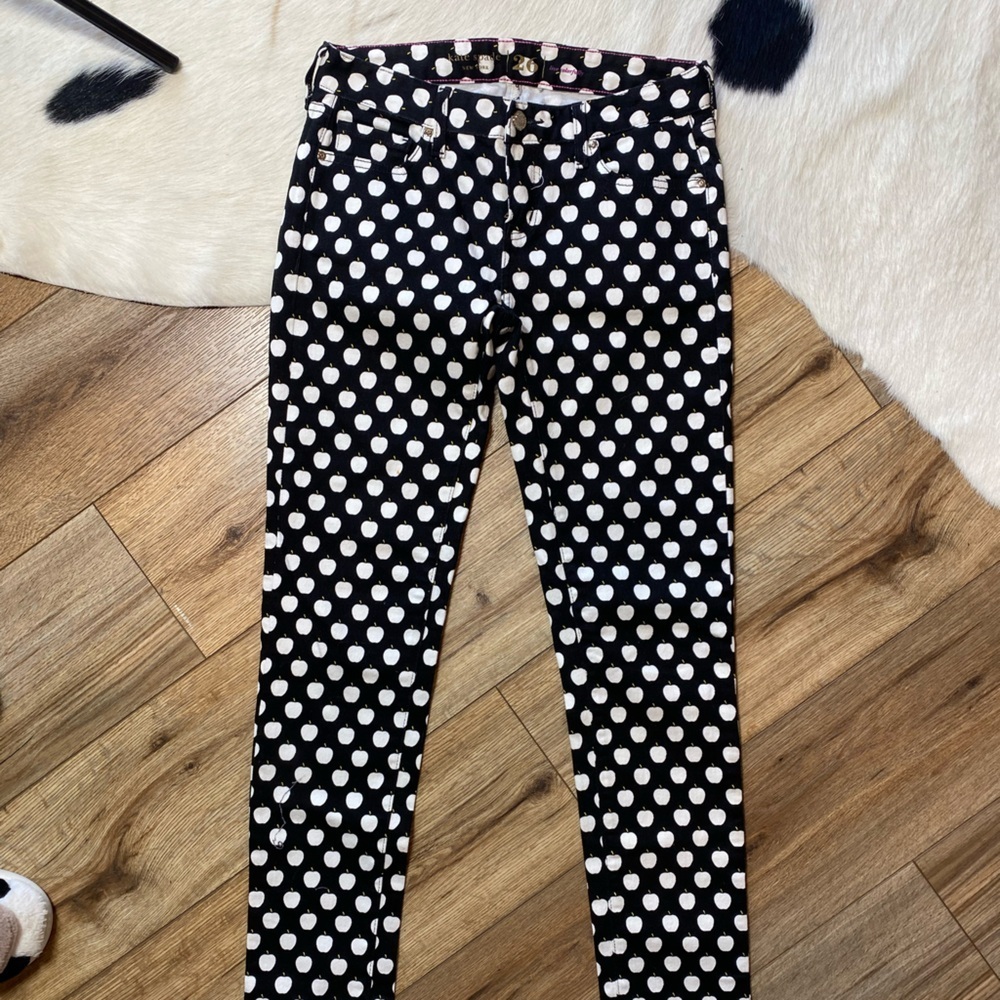 Kate Spade New York Broome Street Live Colorfully Apple Print Cropped Jeans